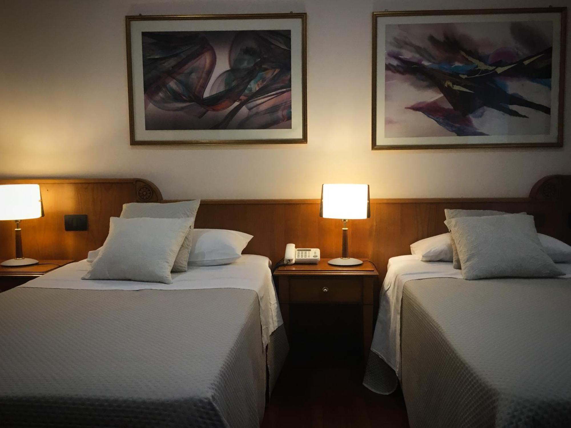 Erania Hotel Sala Consilina Bagian luar foto