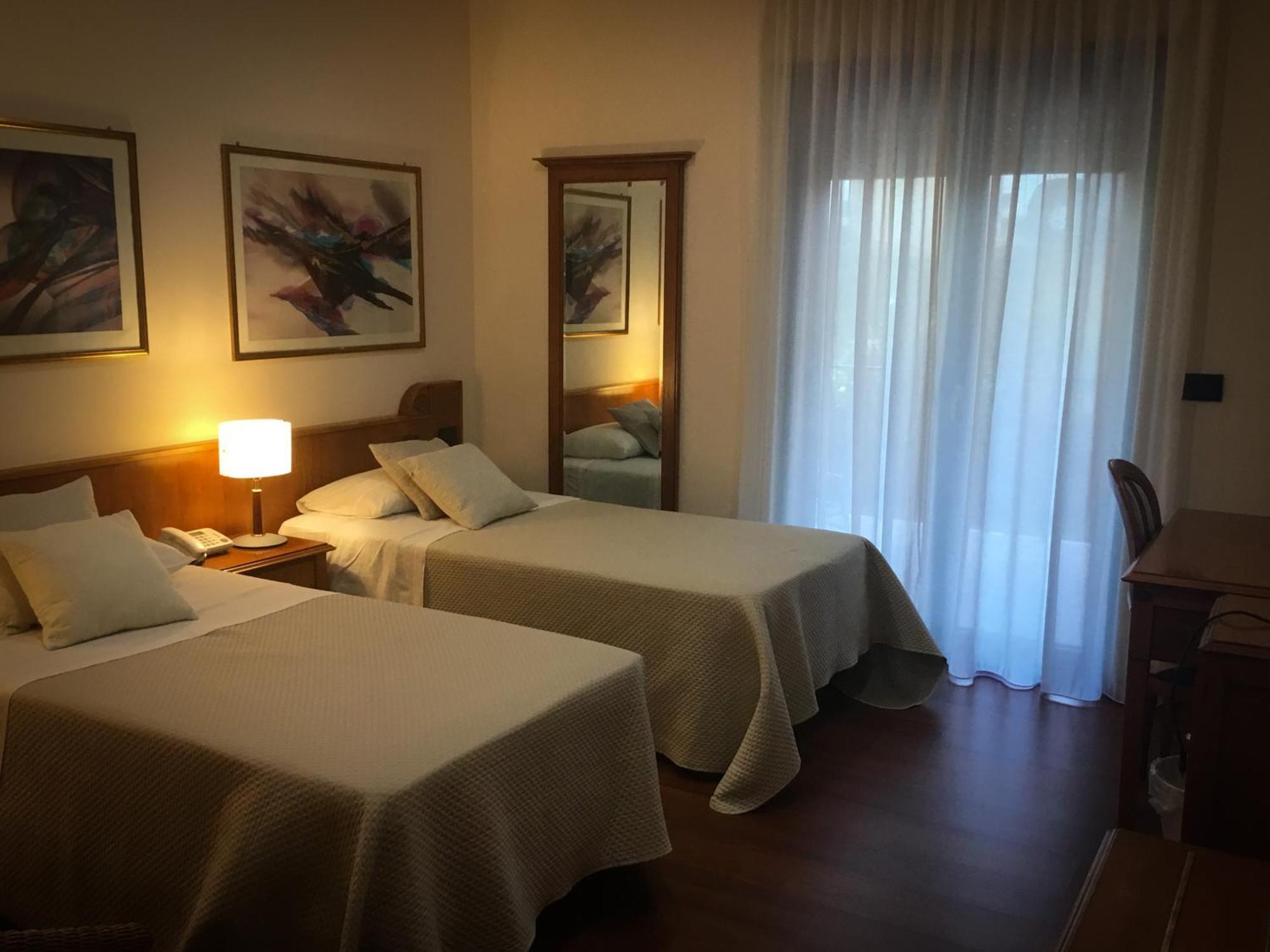 Erania Hotel Sala Consilina Bagian luar foto