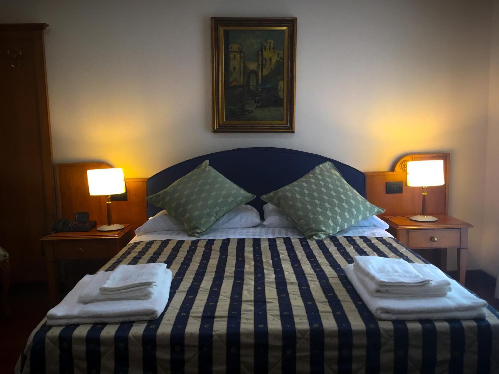 Erania Hotel Sala Consilina Bagian luar foto