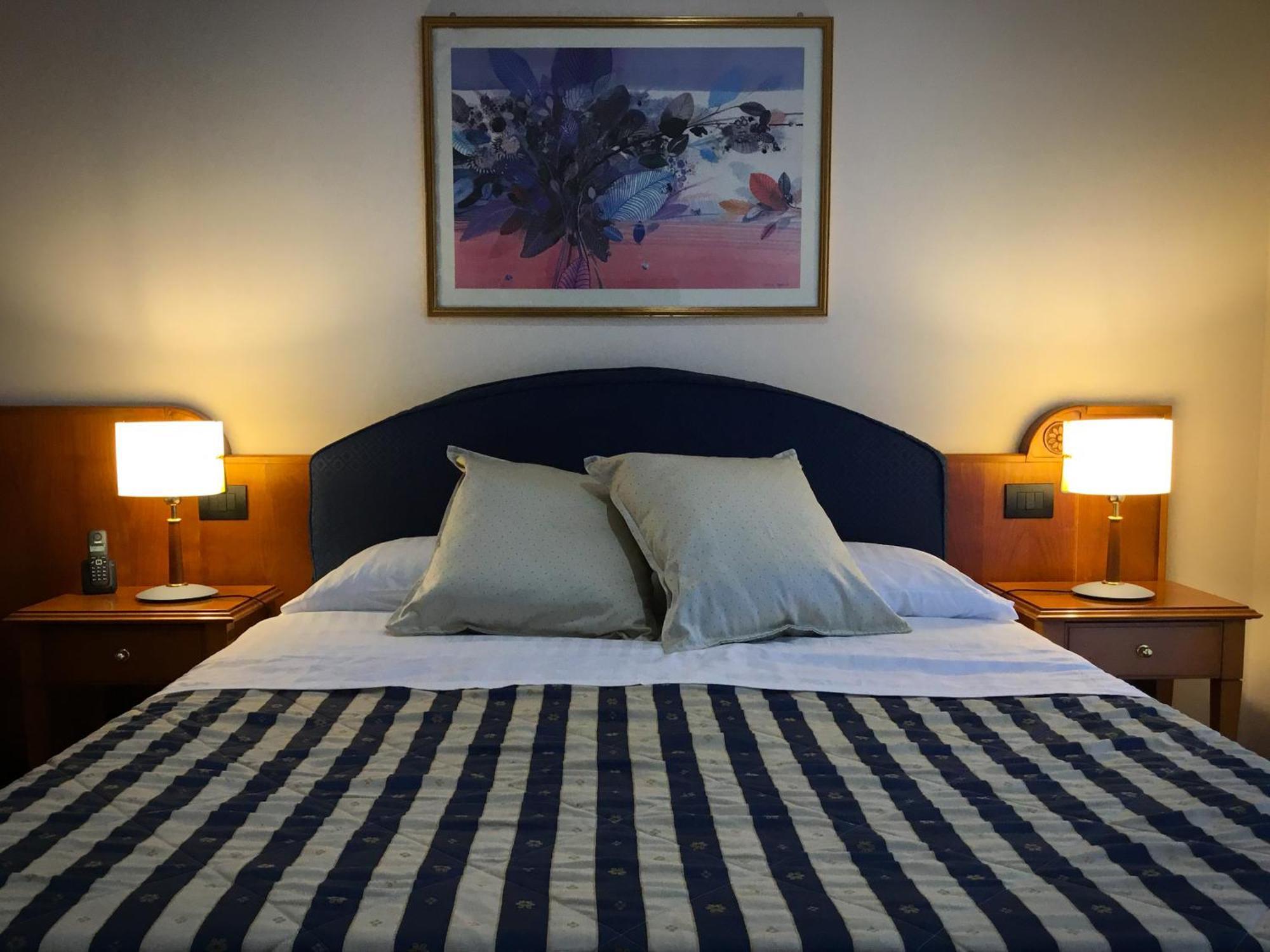 Erania Hotel Sala Consilina Bagian luar foto